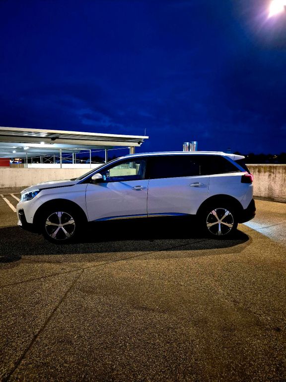 Image of Peugeot 5008