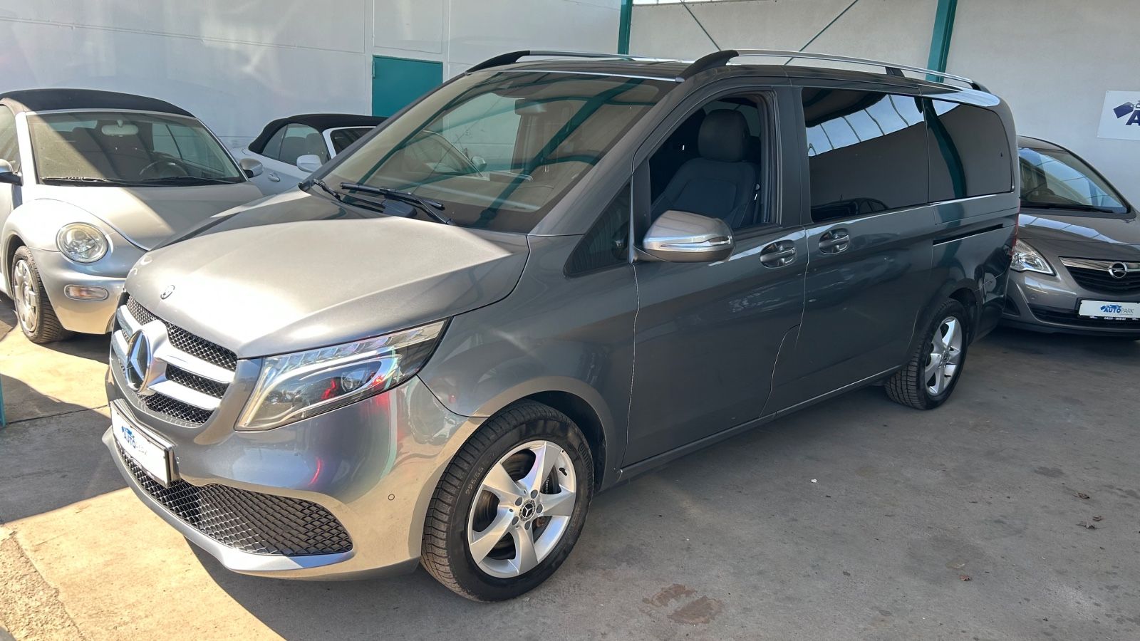 MERCEDES-BENZ V 250 d EDITION 4MATIC lang 6-Sitzer