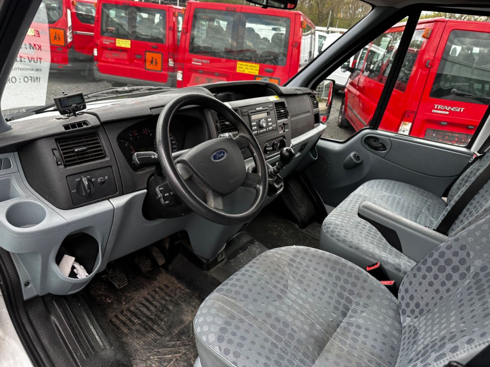 Fahrzeugabbildung Ford Transit Kombi FT 300 M*Händler*Export*8273