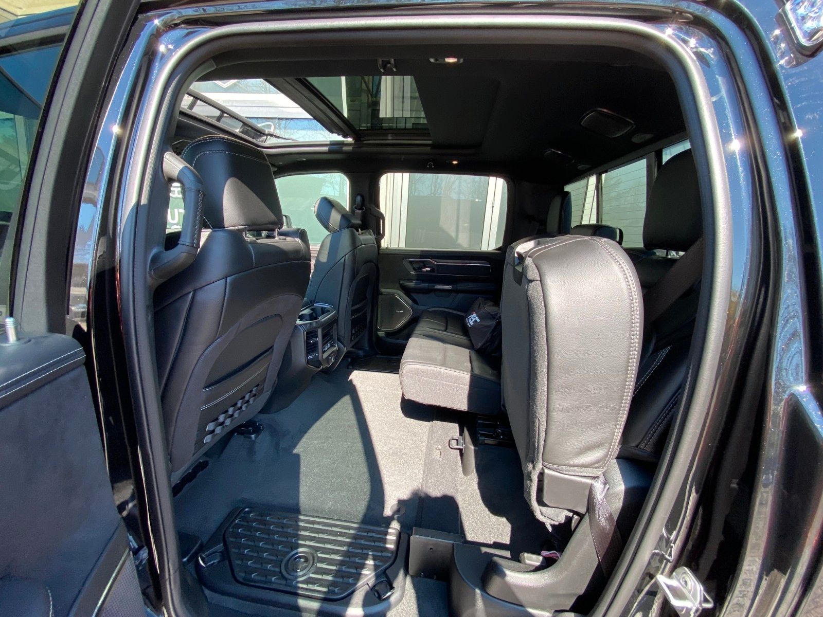 Fahrzeugabbildung Dodge RAM 1500 TRX 6.2 V8 *KOMPR."V-Max"24 Zoll*Bügel