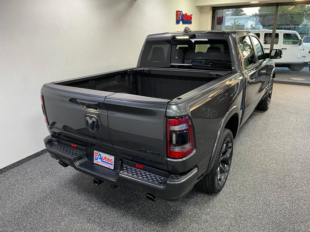 Fahrzeugabbildung Dodge 2023 LIMITED NIGHT EDITION-HUD-TAILGATE-LUFT