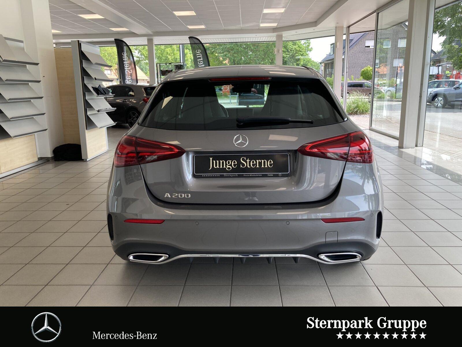 Mercedes-Benz A 200 AMG AMG+DISTR+KAMER+TOTW+LED+KEYLESS+AMBIL