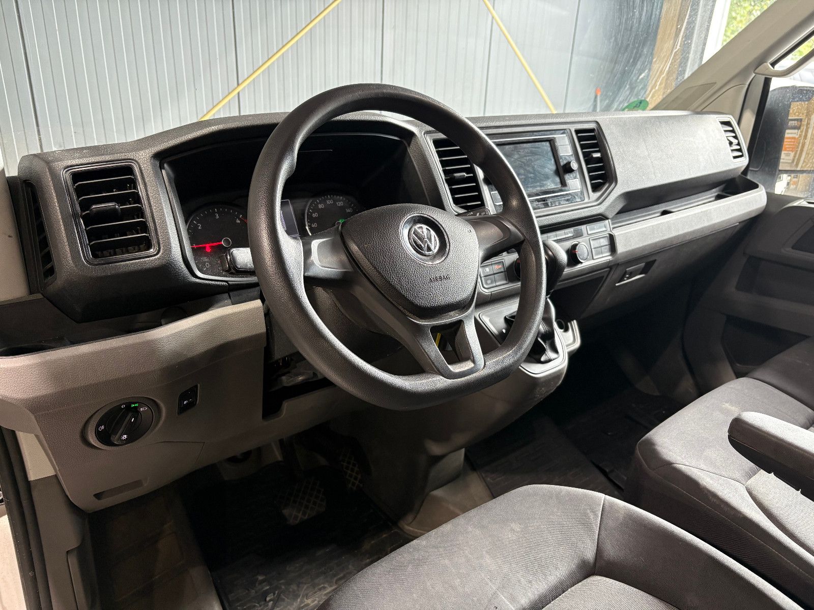 Fahrzeugabbildung Volkswagen Crafter Kasten Kasten 35 lang Hochdach FWD/3-SIT