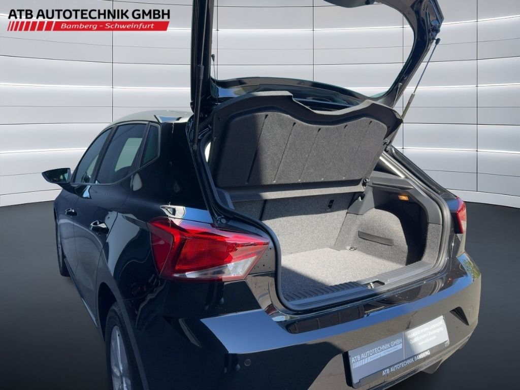 Fahrzeugabbildung SEAT Ibiza Style Apple CarPlay / Android Auto, SHZ