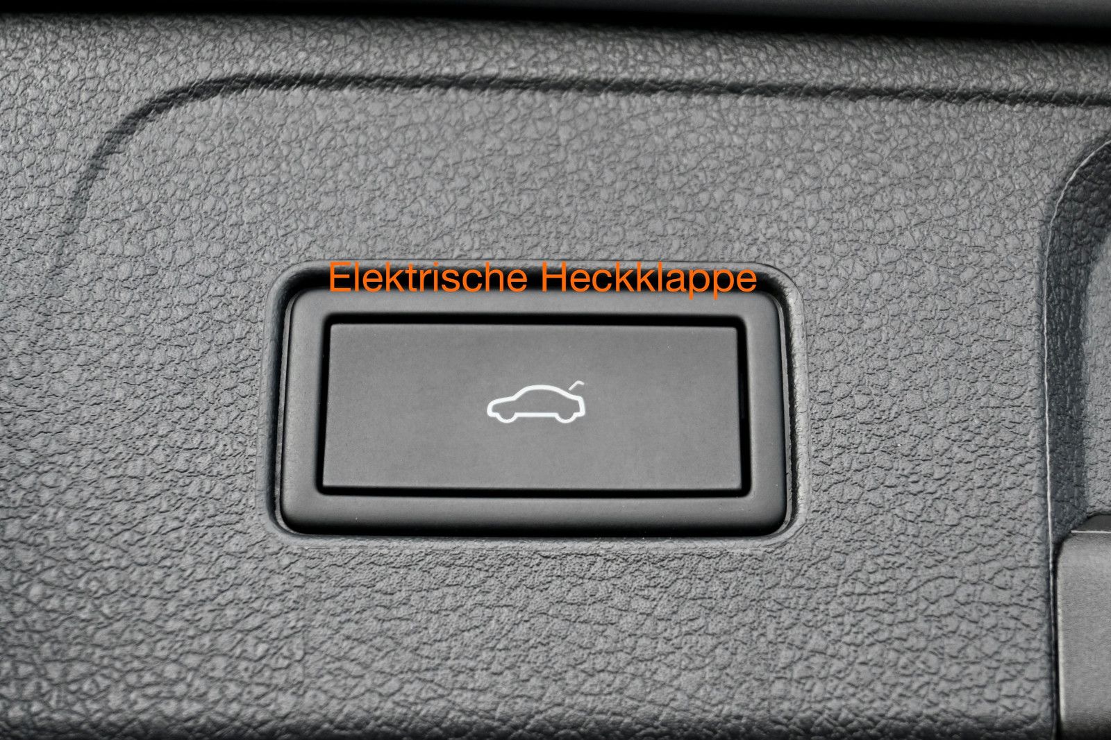 Fahrzeugabbildung Volkswagen Passat Variant 1.4 TSI DSG GTE °ACC°AHK°IQ°360°