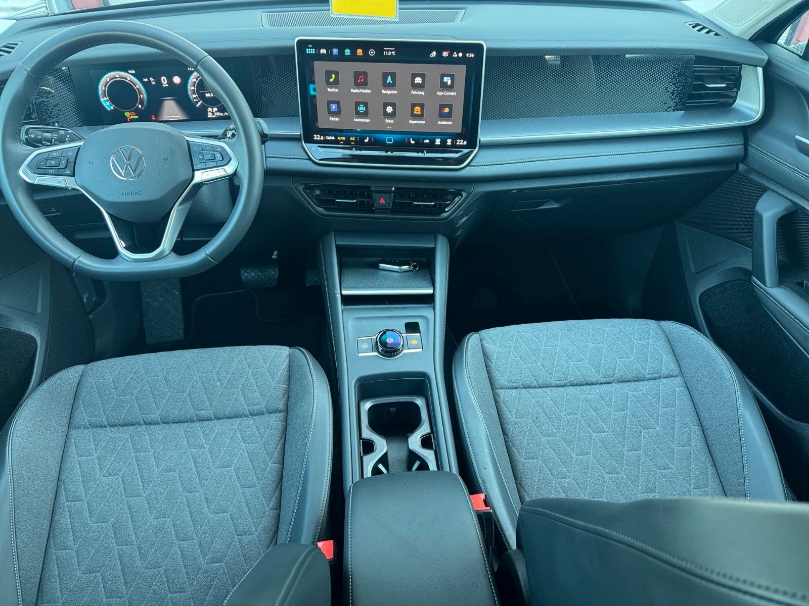 Fahrzeugabbildung Volkswagen Tayron Life 1.5 TSI