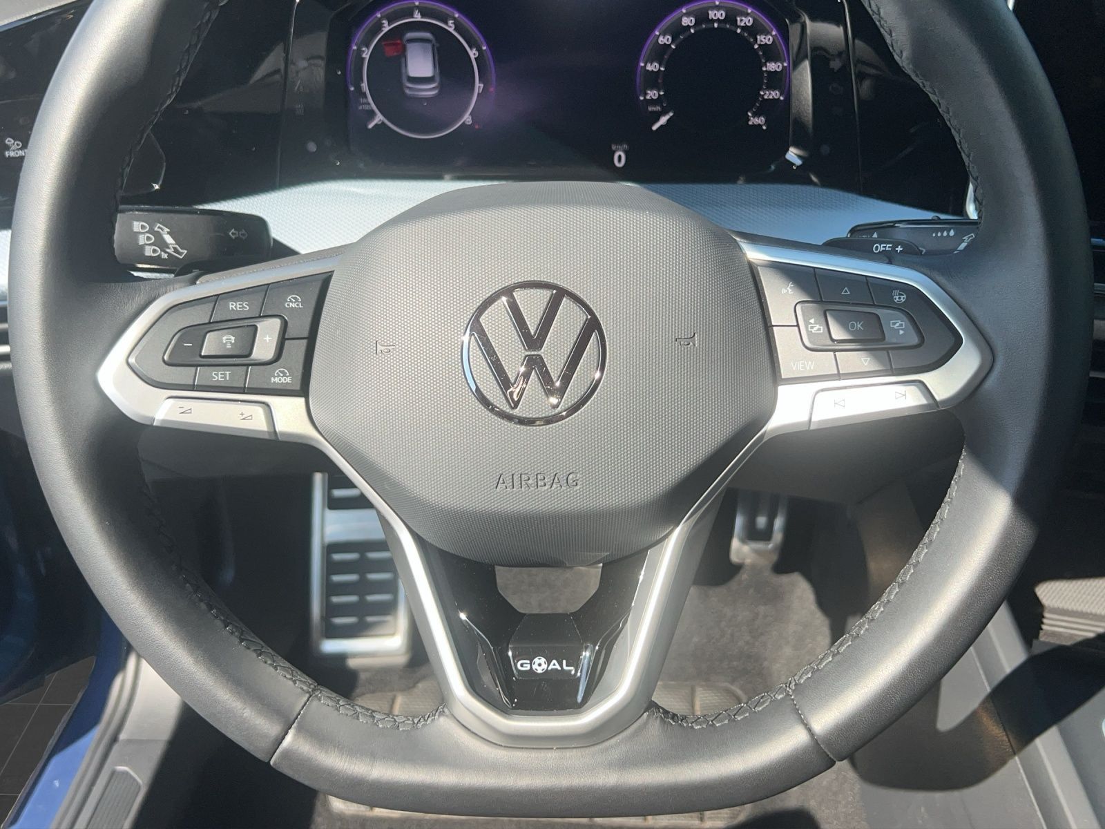 Volkswagen Golf - Bild 9