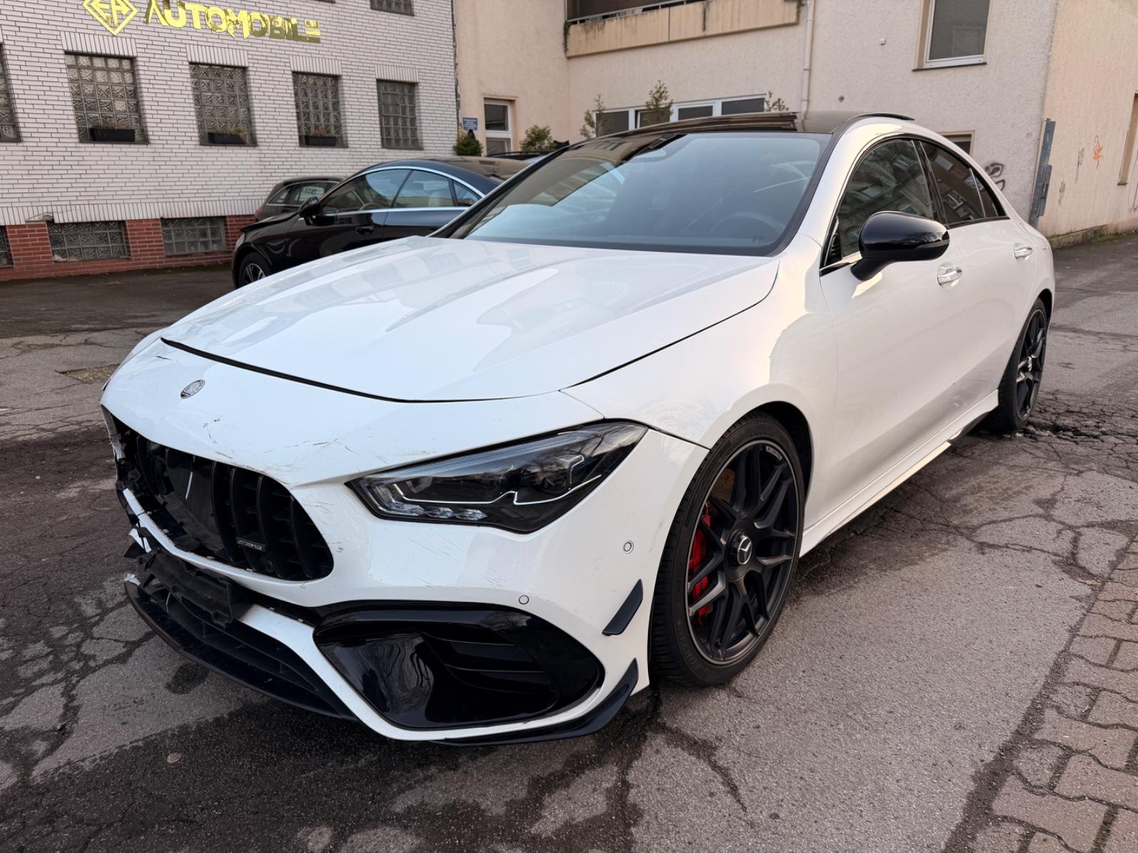 Mercedes-Benz CLA 45 S AMG 8G 4M Performance Sitze Panorama