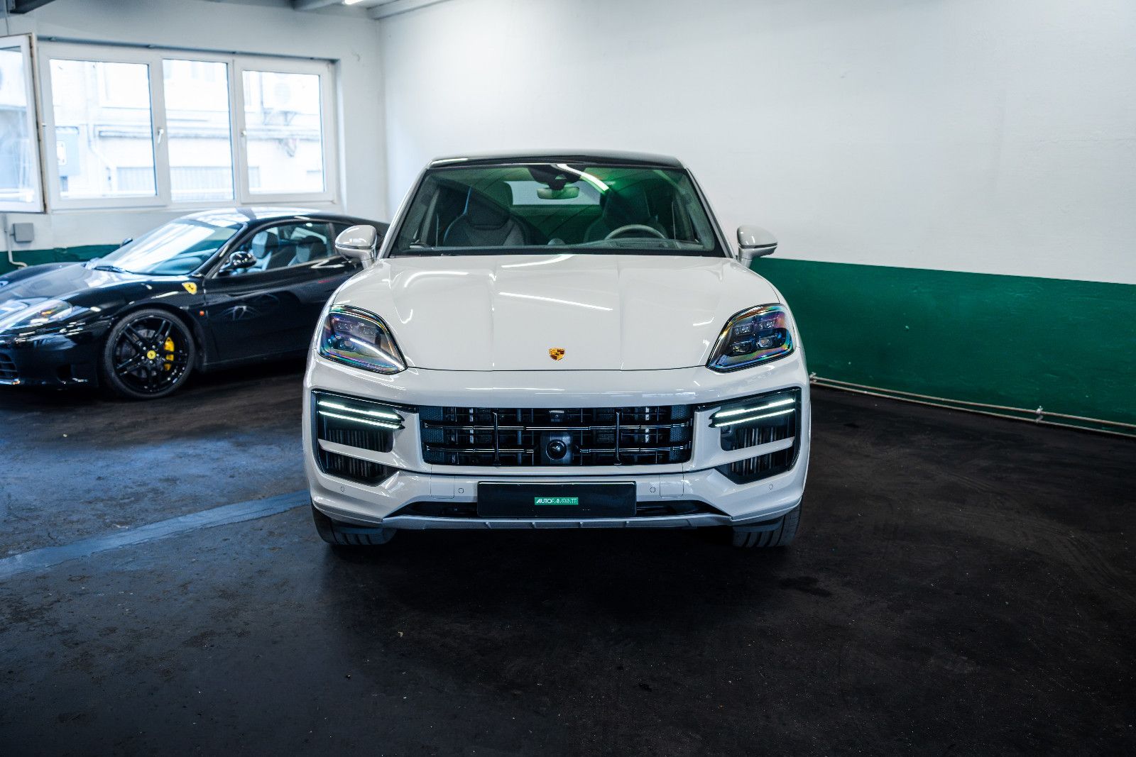 Porsche Cayenne Coupe Turbo E-Hyb Burmester Carbon foto 2