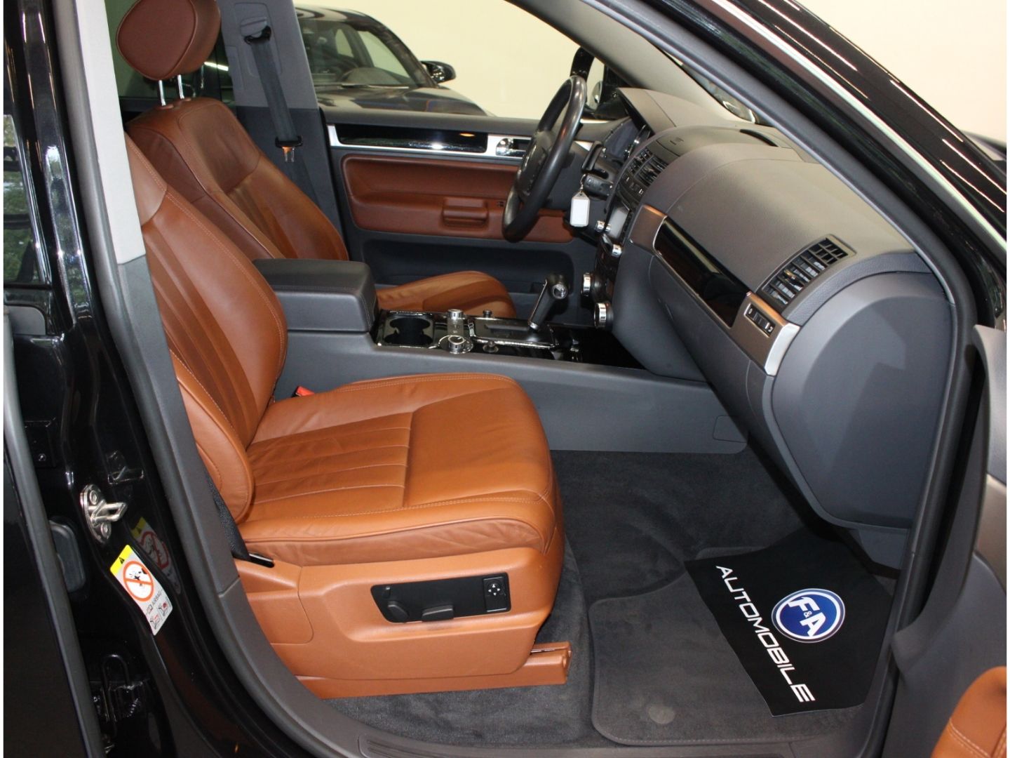 Fahrzeugabbildung Volkswagen Touareg 3.0 TDI V6 TDI DPF 2. Hand*Standhzg*VOLL
