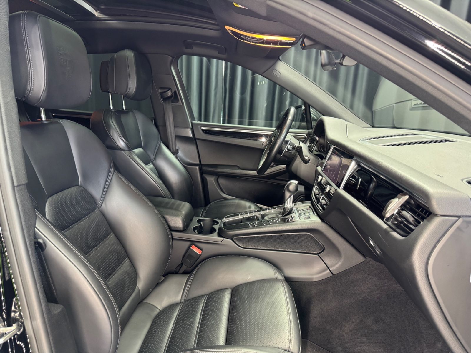 Fahrzeugabbildung Porsche Macan S|PANORAMA|18-WEGE|BOSE|PDLS+|20"TURBO|