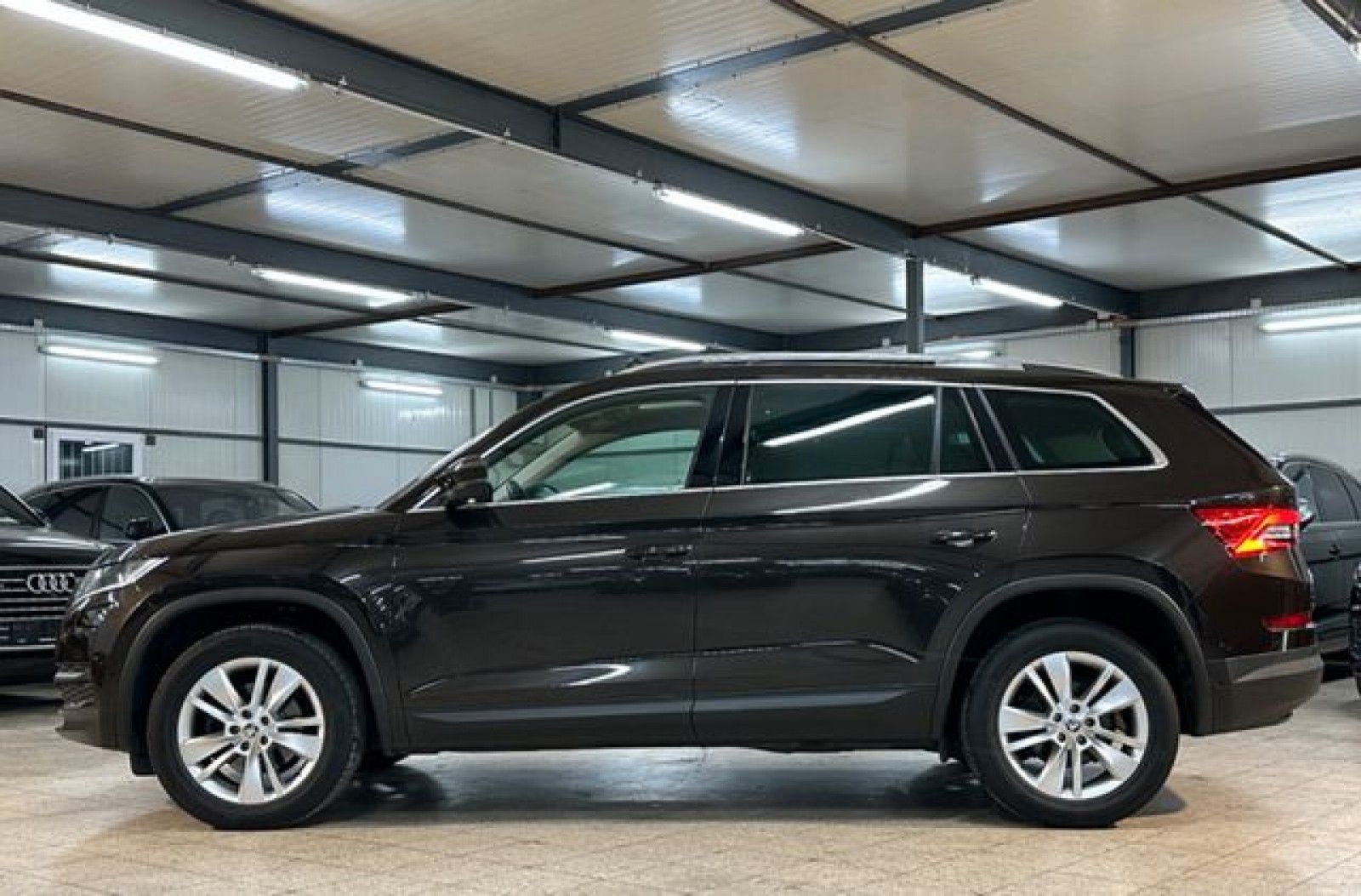 Skoda Kodiaq Style 4x4 GREENTEC*FMLY*PANO*CPLY*AHK*360 foto 4
