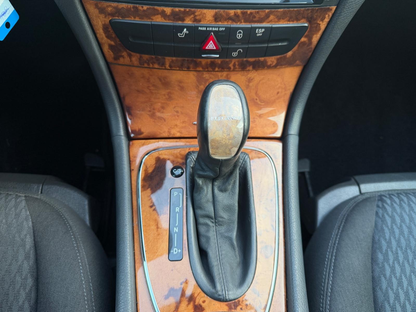 Mercedes-Benz E 220 CDI Limousine Automatik "Elegance"TÜV NEU