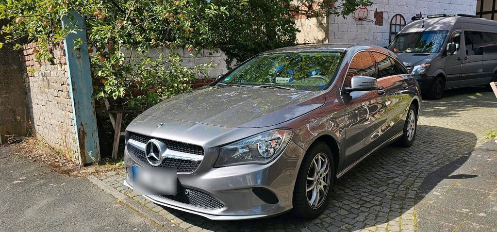 Image of Mercedes-Benz CLA 200 Shooting Brake