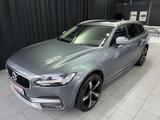 Volvo V90 Cross Country Pro AWD|HuD|H&K|360°|PANO - scheckheftgepflegte Volvo V90 Cross Country