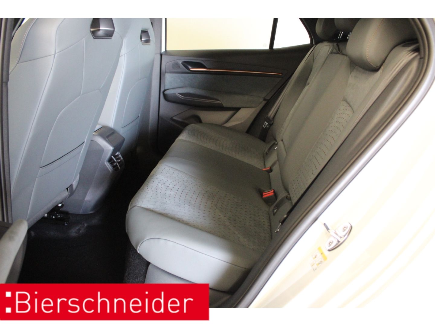 Cupra Born - Bild 12