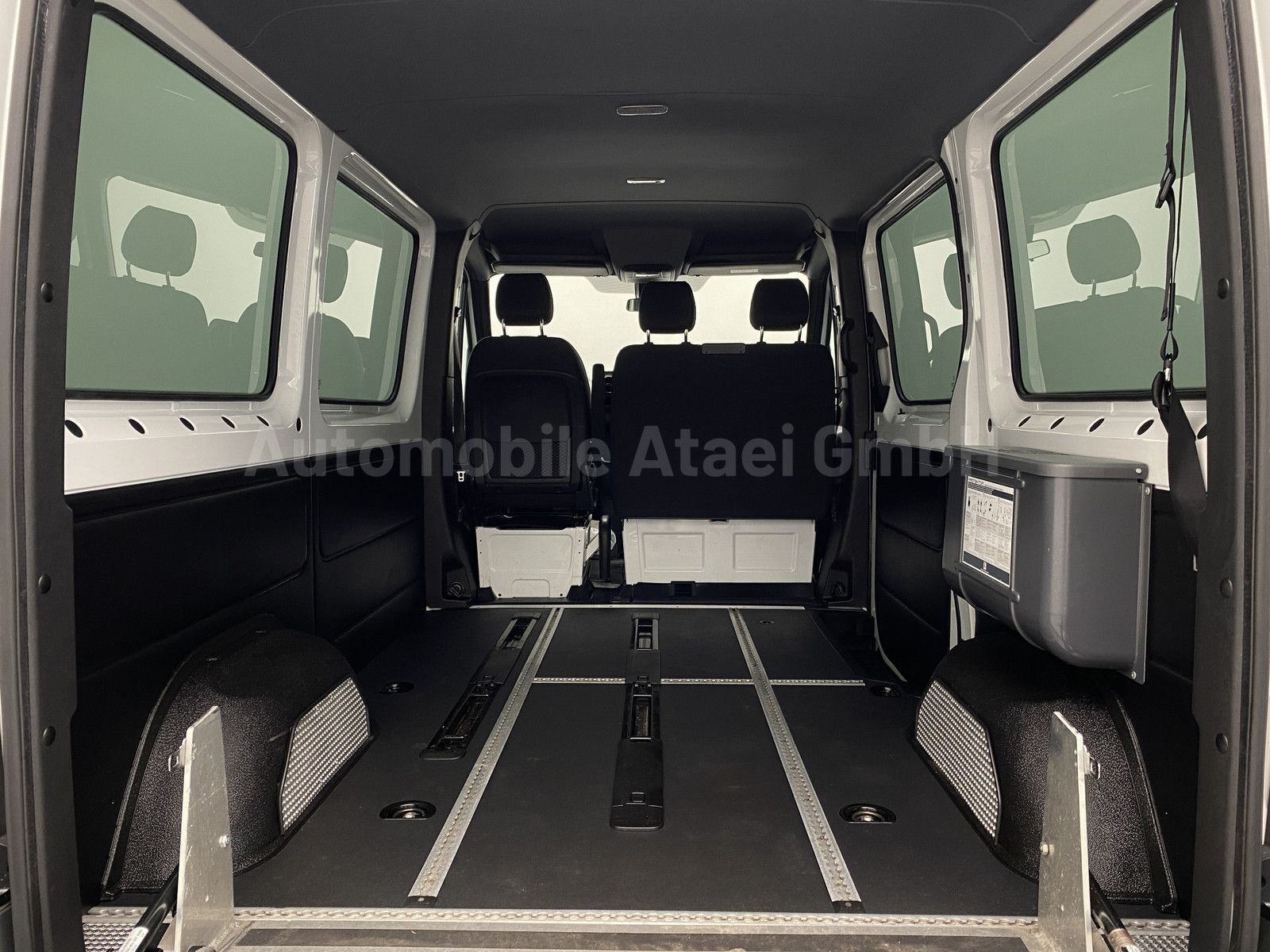 Fahrzeugabbildung Mercedes-Benz Sprinter 214 Tourer Automat Rollstuhl-Rampe(1466