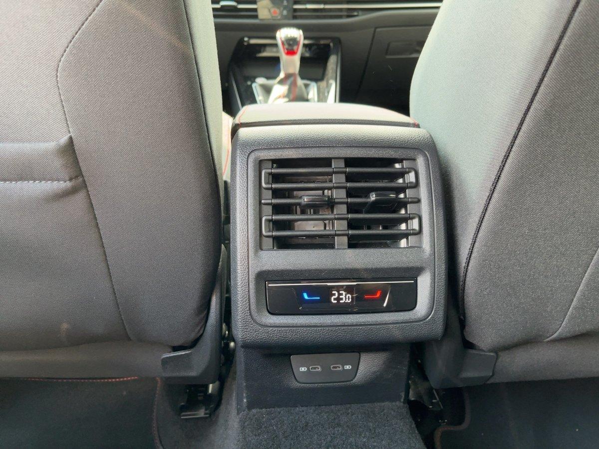 Volkswagen Golf GTI 2.0 TSI NAVI+BLACK+AHK+LED+VIRT+ACC+APP, миниатюра 18