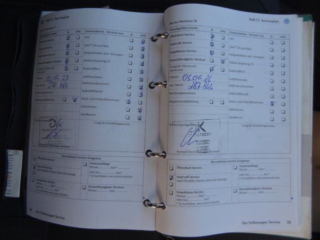 Fahrzeugabbildung Volkswagen Touran Highline/Klima/Navi/PDC/170PS/2.Hand/