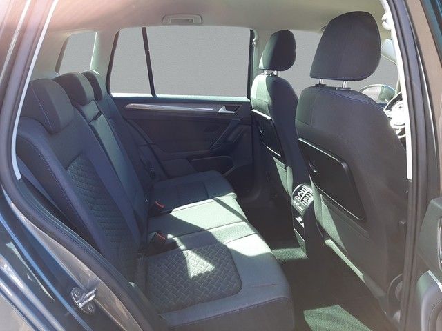Fahrzeugabbildung Volkswagen Golf Sportsvan Join 1.0TSI LED Navi Kamera ACC