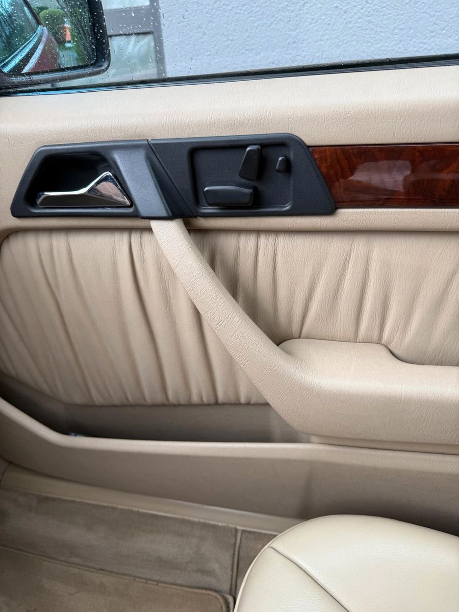 Fahrzeugabbildung Mercedes-Benz 300 CE H-Kennzeichen