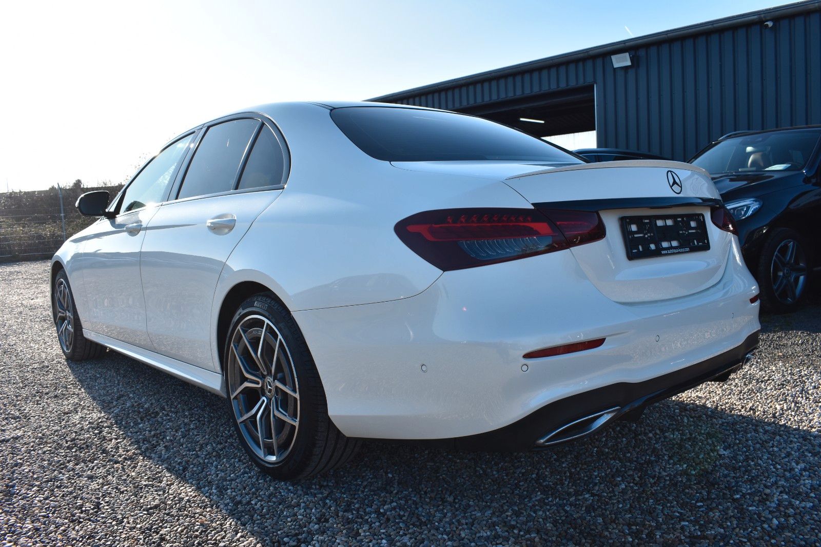 Fahrzeugabbildung Mercedes-Benz E 400d  Lim. 4Matic designo Multibeam AMG Line