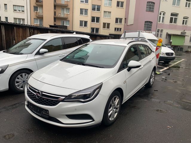 Opel Astra K 1,6 CDTI AUTO:NAVI Sports Tourer Edition