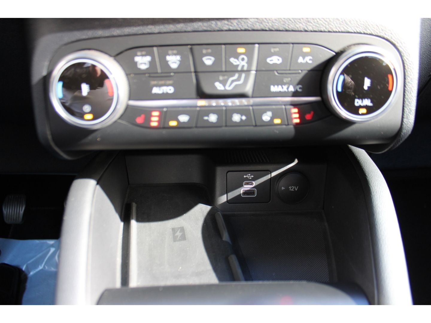 FORD Kuga 1.5 EcoBoost ST-Line X ACC LED TWA Pano AHK - Image 27