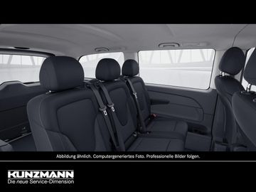 Mercedes V 220 - 4