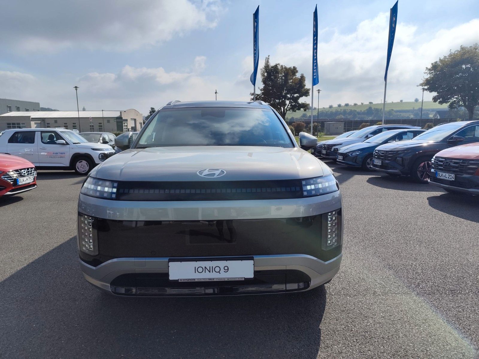 Hyundai IONIQ 9 7-Sitzer 110kWh (307PS) 4WD UNIQ imagem 3