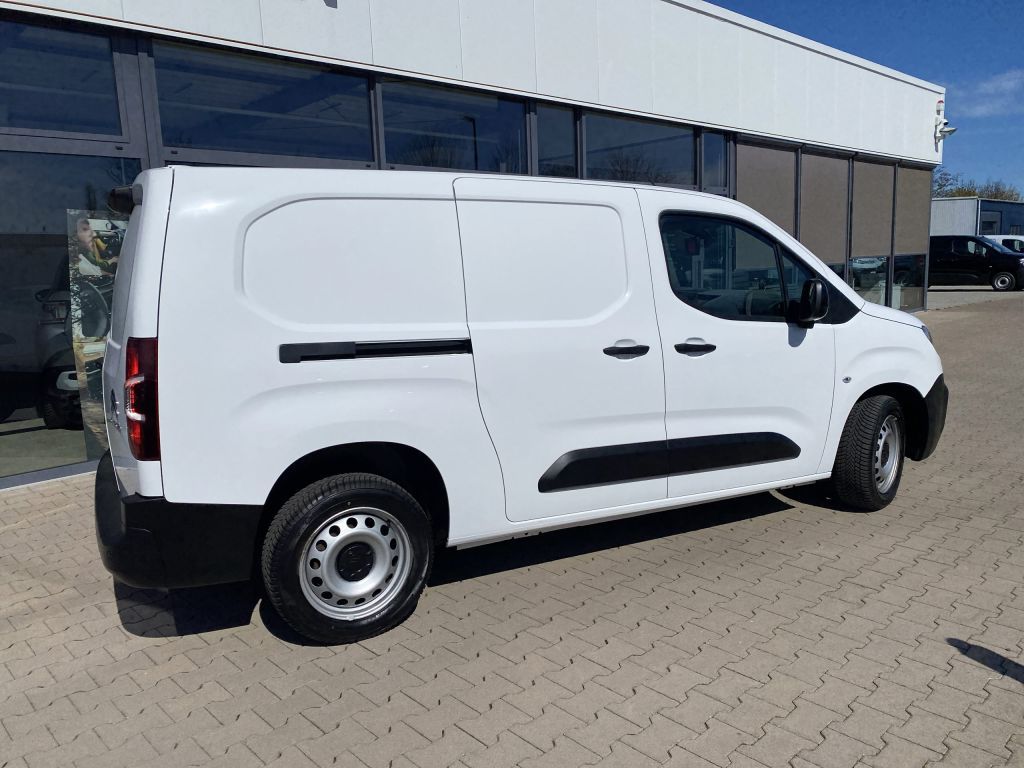 Fahrzeugabbildung Citroën Berlingo 1.5 BlueHDi 100 XL EHZ Club *Rückfahrka