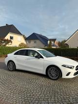 Mercedes-Benz A220 d Limousine/Multibeam - Mercedes-Benz A 220 aus 2022