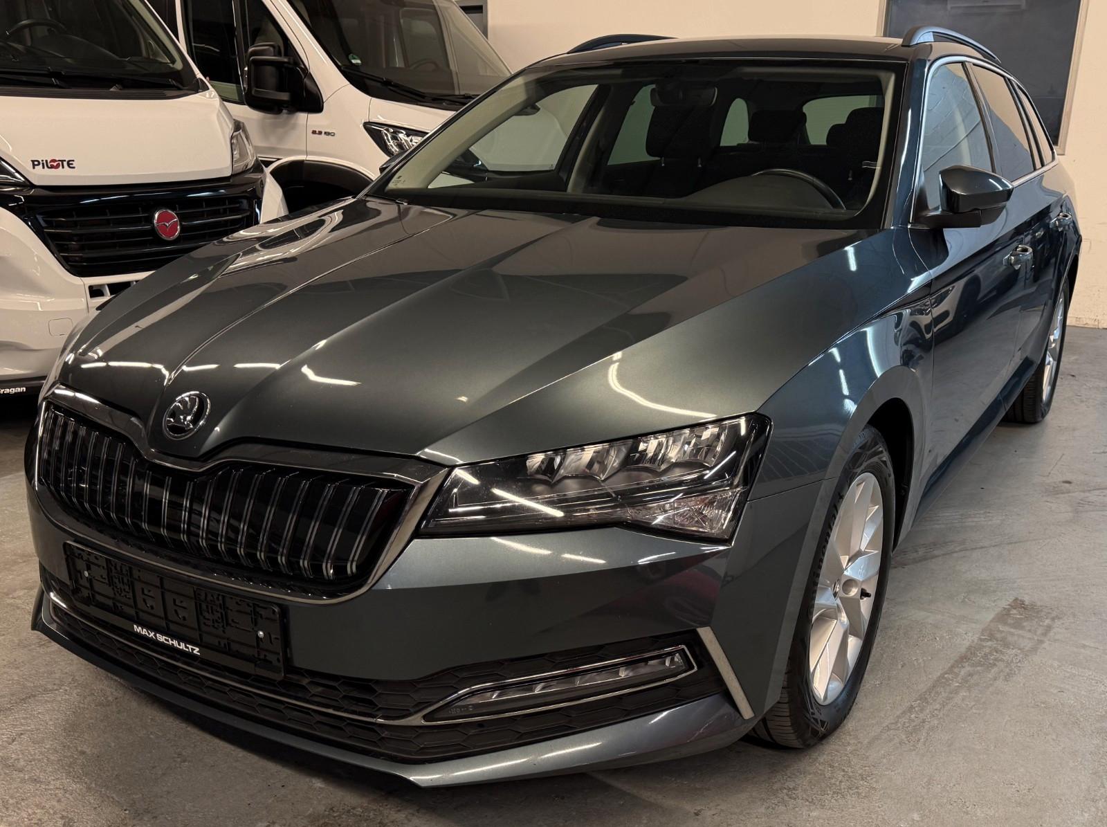 Skoda Superb Combi Ambition iV/Hybrid