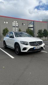 Mercedes-Benz GLC 300 4MATIC Autom. - PANO ,AMG LINE, LEDER - Mercedes-Benz GLC 300 von privat