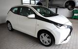 Toyota Aygo AYGO x-play touch *Kamera*8-fach* - Toyota: Weiß, Aygo