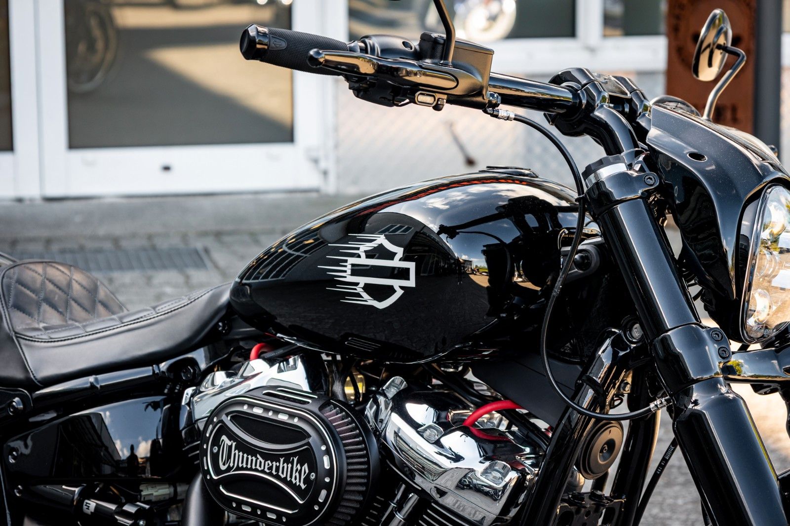 Fahrzeugabbildung Harley-Davidson FXBRS Breakout 114 cui - Jekill & Hyde