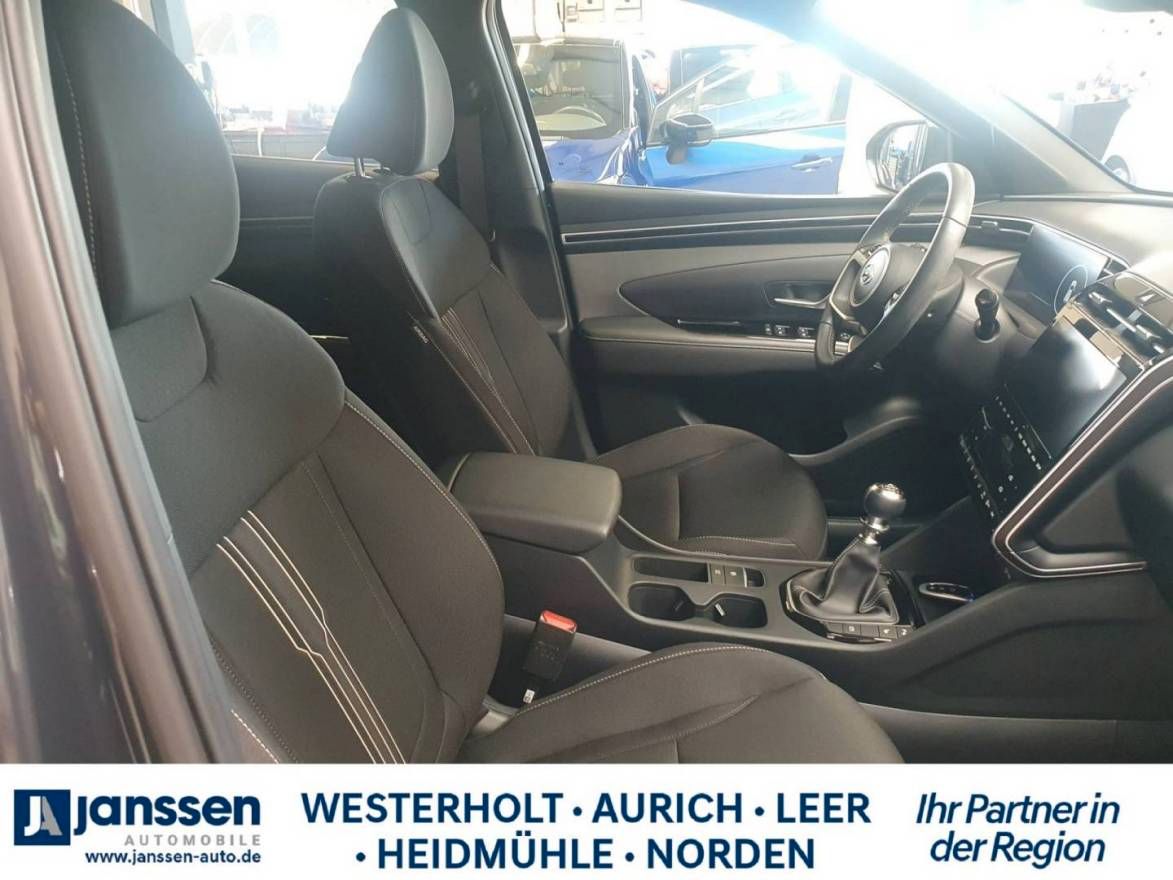 Fahrzeugabbildung Hyundai TUCSON ADVANTAGE/PDC/Krell Sound/Navi/Rückfahrka
