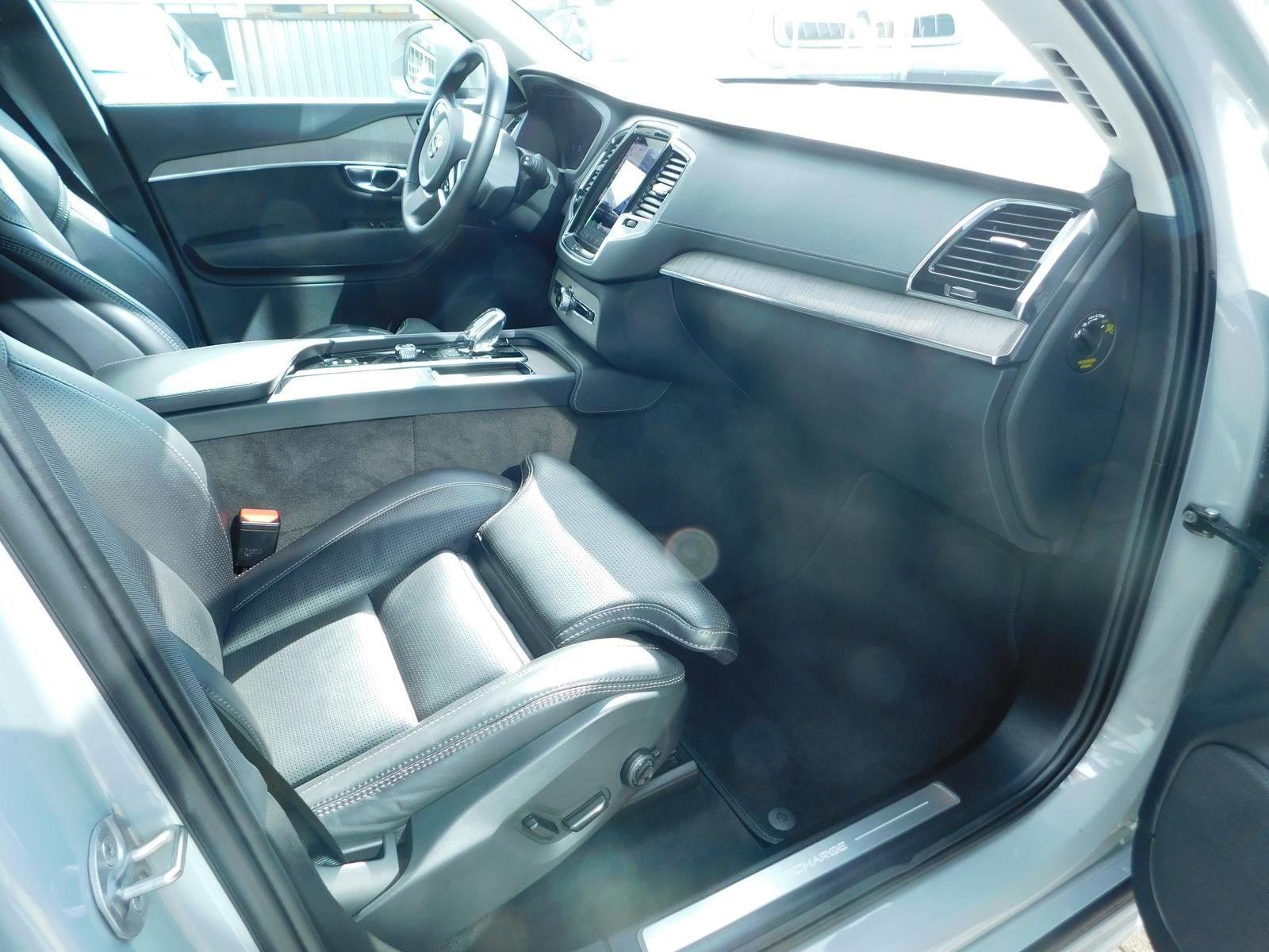 Fahrzeugabbildung Volvo XC90 T8 Recharge Plus Bright