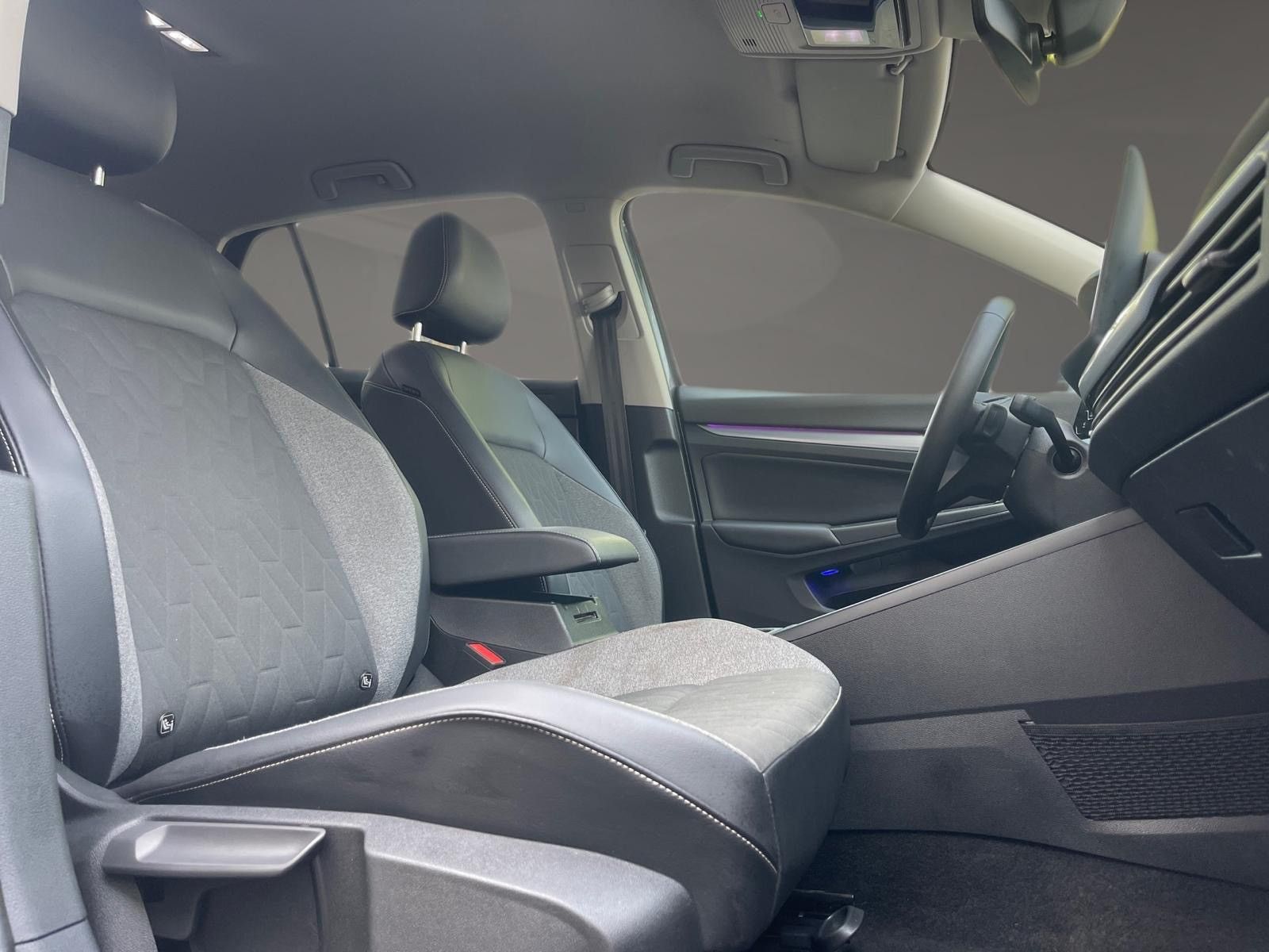 Volkswagen Golf 1.5eTSI 85kW Goal Totwinkel LED ACC SHZ PDC foto 13