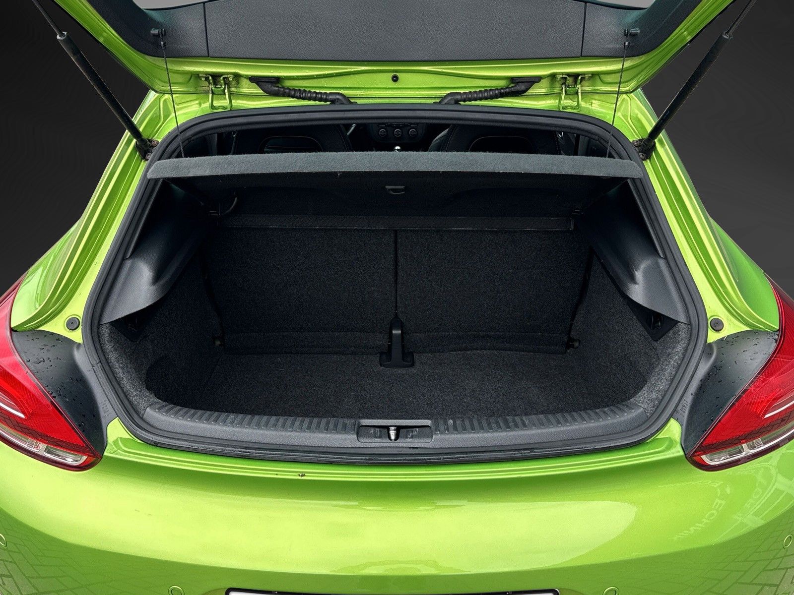Fahrzeugabbildung Volkswagen Scirocco *Remus*Dynaudio*Alcantara*Sport*Bi-Xen