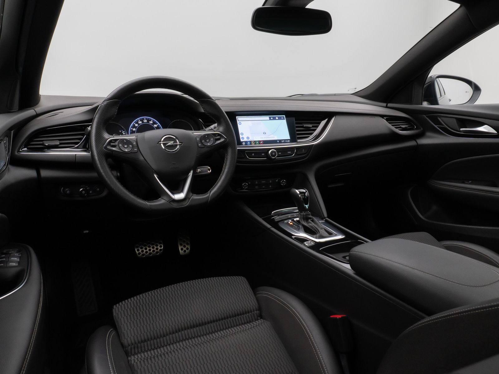 Fahrzeugabbildung Opel Insignia B Sports Tourer Innovation Pano Kamera