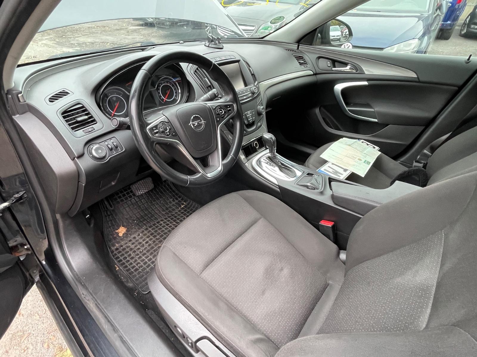 Opel Insignia 2014 — photo 10