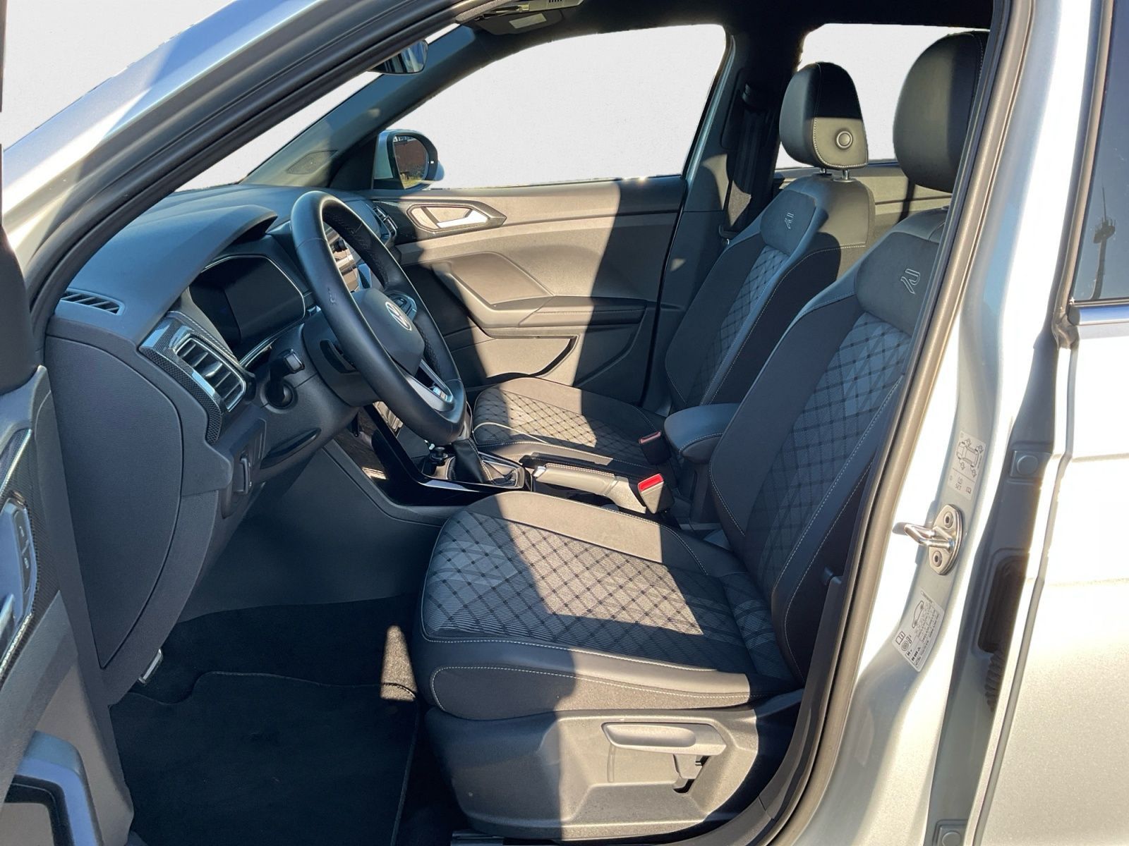 Volkswagen T-Cross - Bild 9