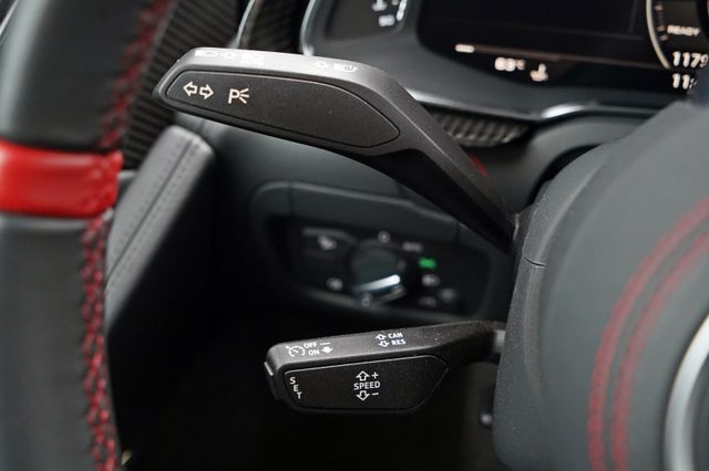 R8 Spyder quattro Performance RAUTE CARBON EXCLU