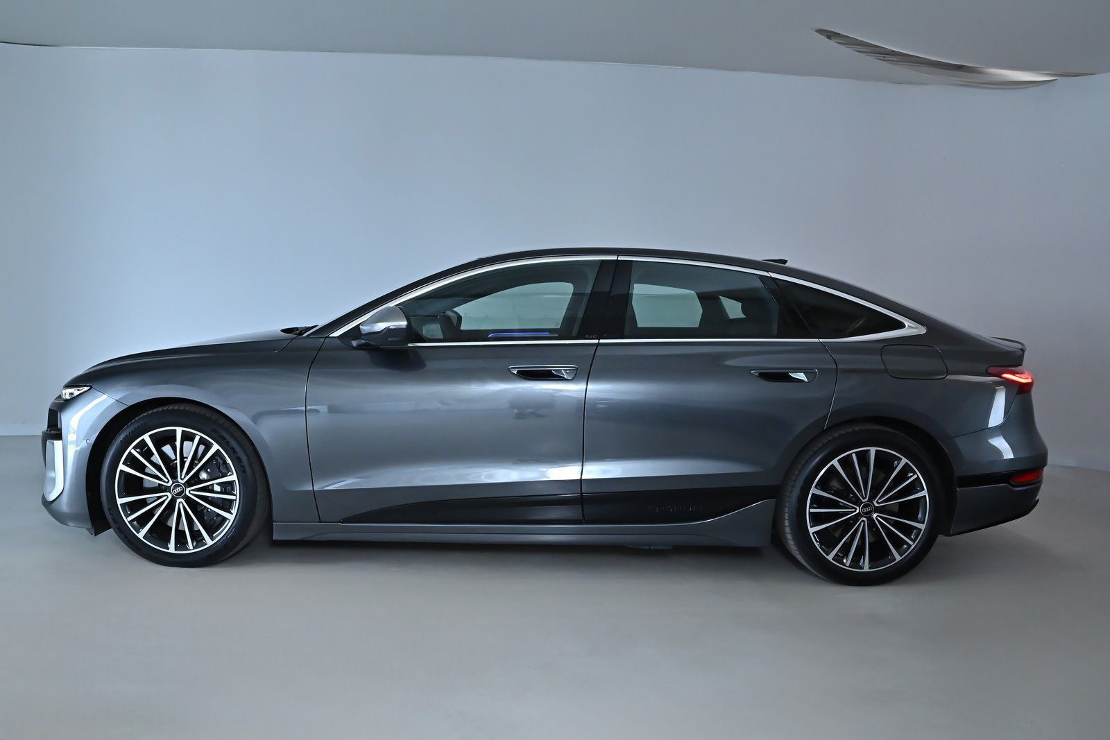 Audi S6 e-tron - Bild 7