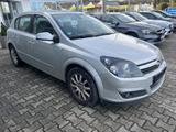 Opel Astra 1.6 Cosmo 5-Türen Xenon Teil-Leder Alu RCD - Opel Astra aus 2004: 1.6