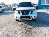 Nissan Navara 4x4 Automatik Getriebe - Nissan: Getriebe