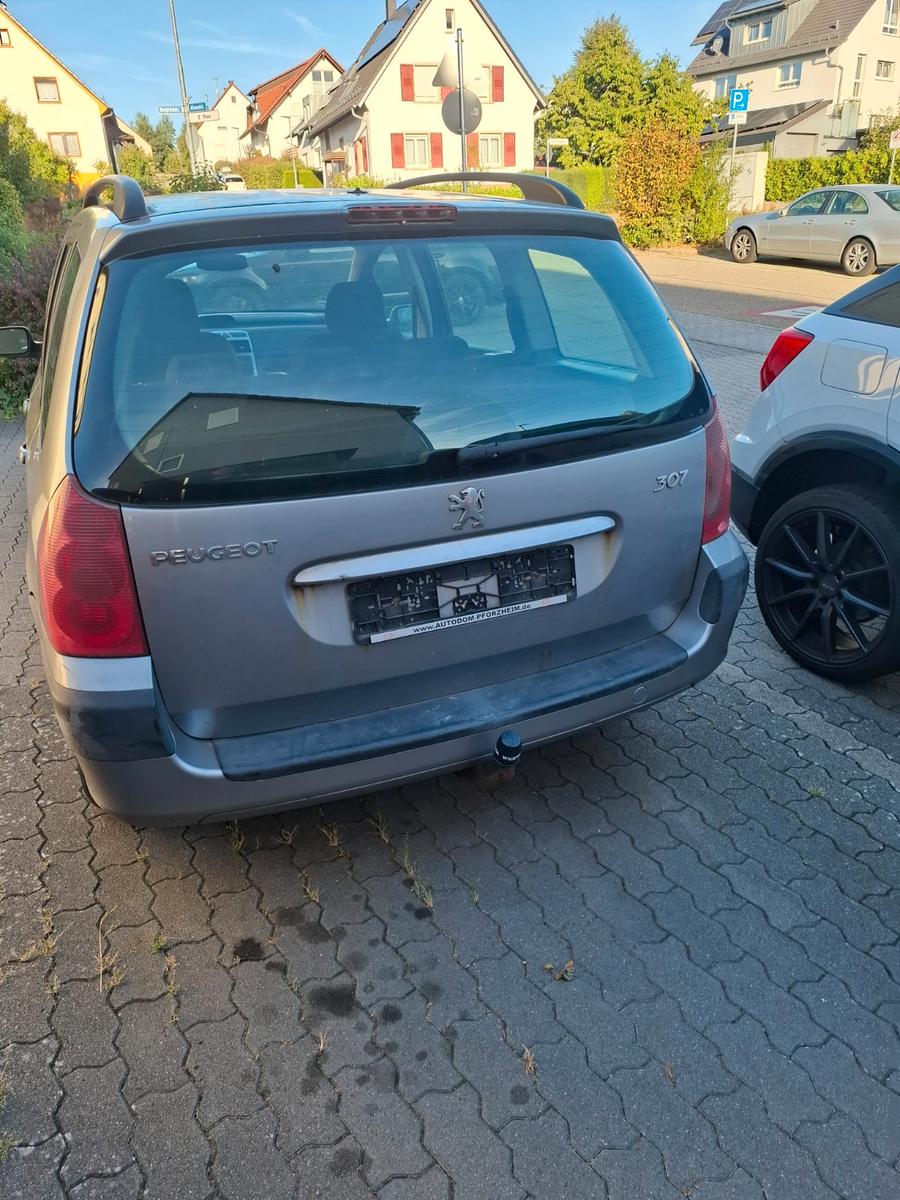 Peugeot 307 2005 — engine 1.587 cm³, 109 HP (80kW)