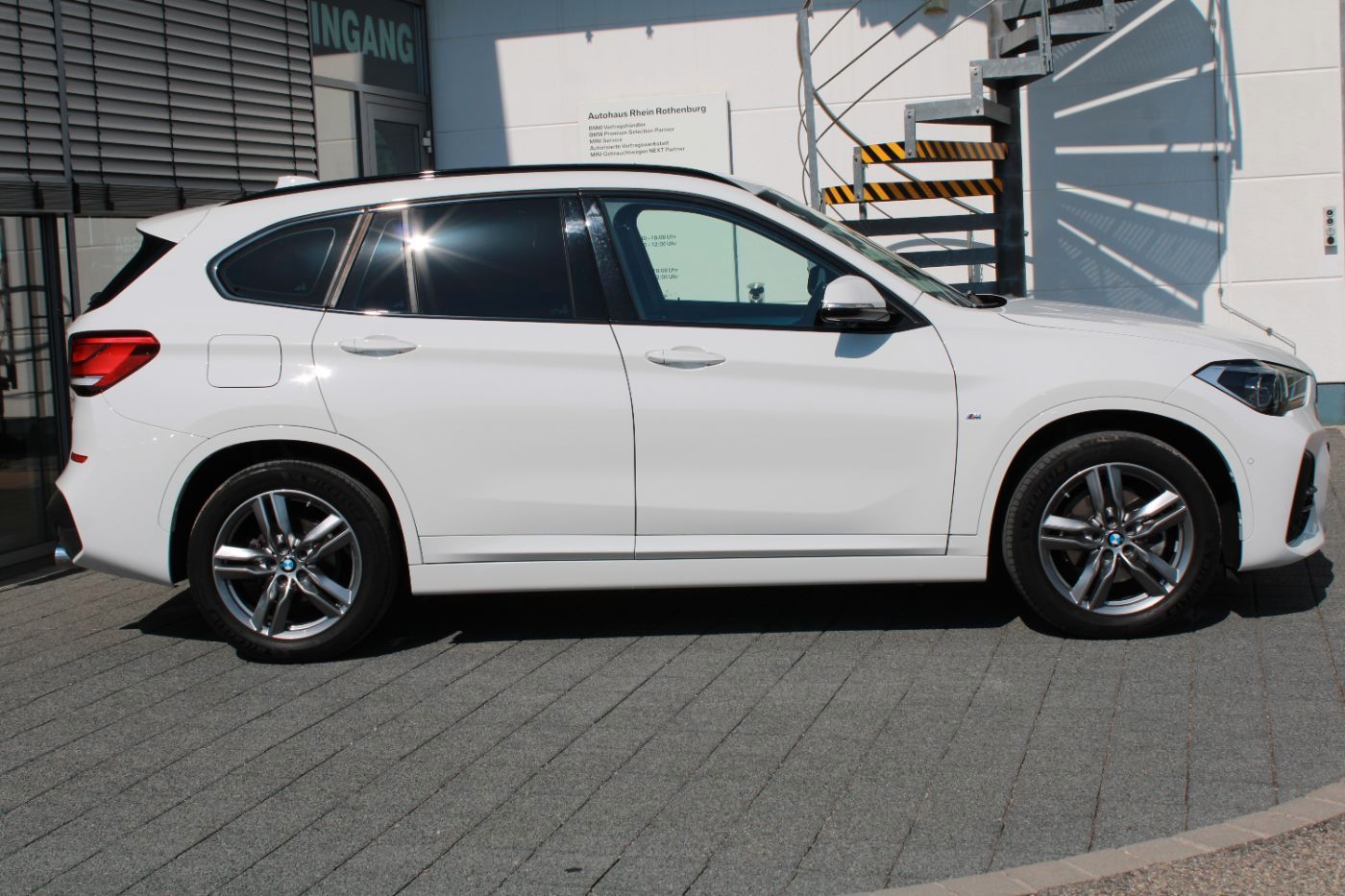 BMW X1 sDrive18d M Sport Navi LED DABTempomat SH foto 4