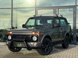 Lada Niva 1.7 Urban Black Edition 1. Hand Klima SHZ - Lada Niva: Allradantrieb, 1.7